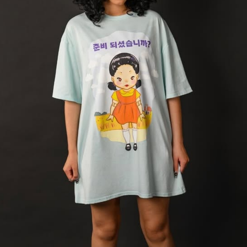 Cakeworthy Squid Game Graphic T-Shirt